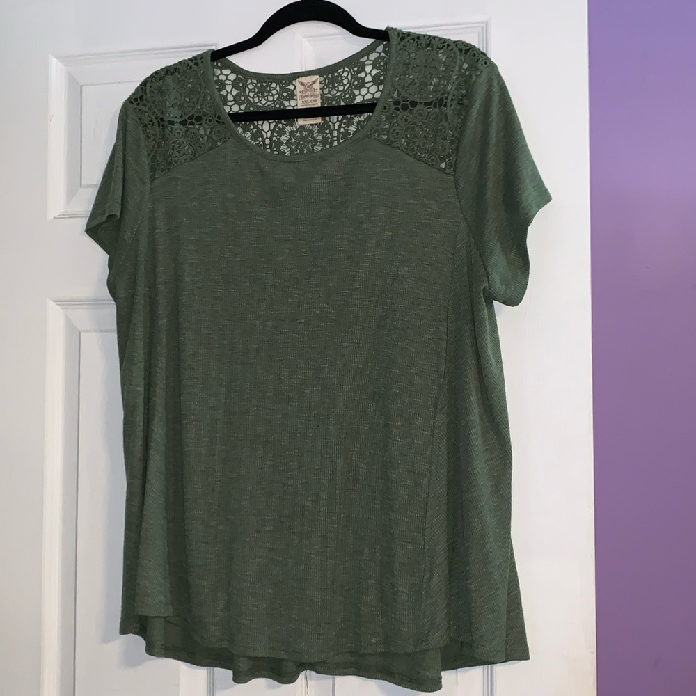 t shirt with lace shoulder detail